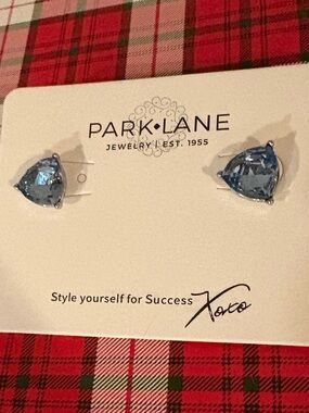 NWT Park Lane Blue Bonnet Teardrop Stud Earrings